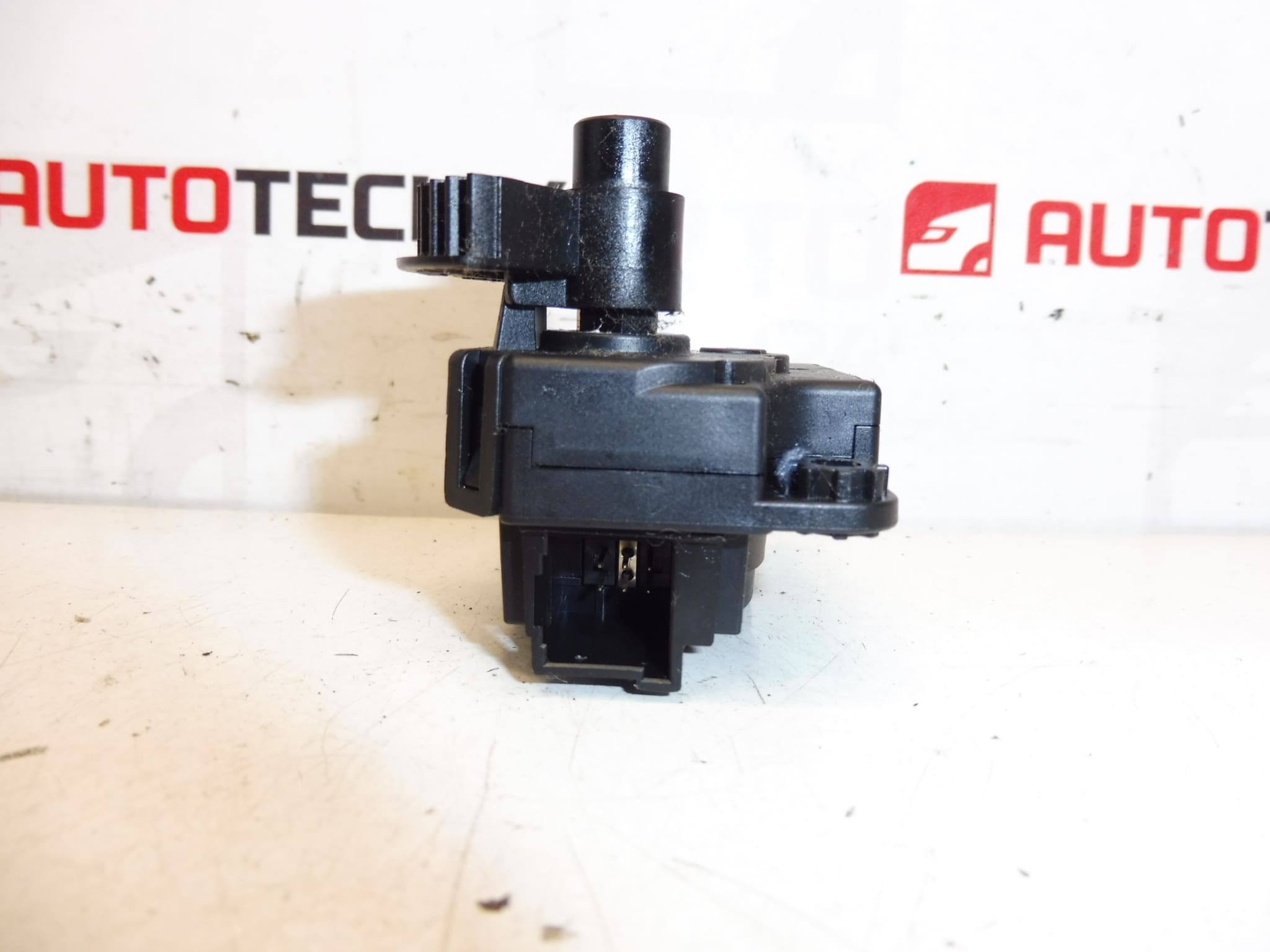 Attuatore riscaldatore BEHR Citroën Z5509001 2706149A 6479A9 - immagine 2