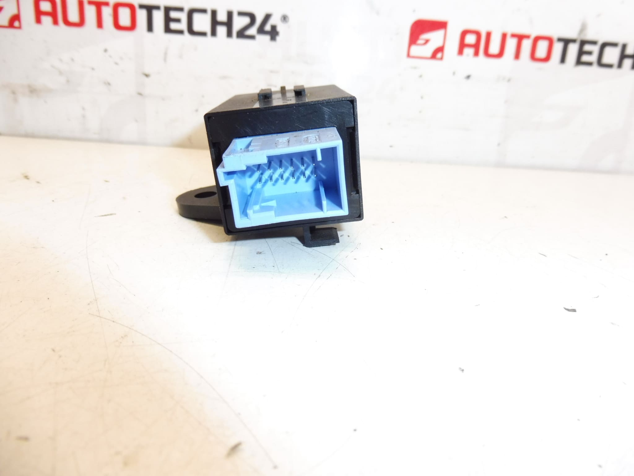 Relè passaggio di sicurezza Citroën Peugeot 9652174680 8914GH - immagine 2