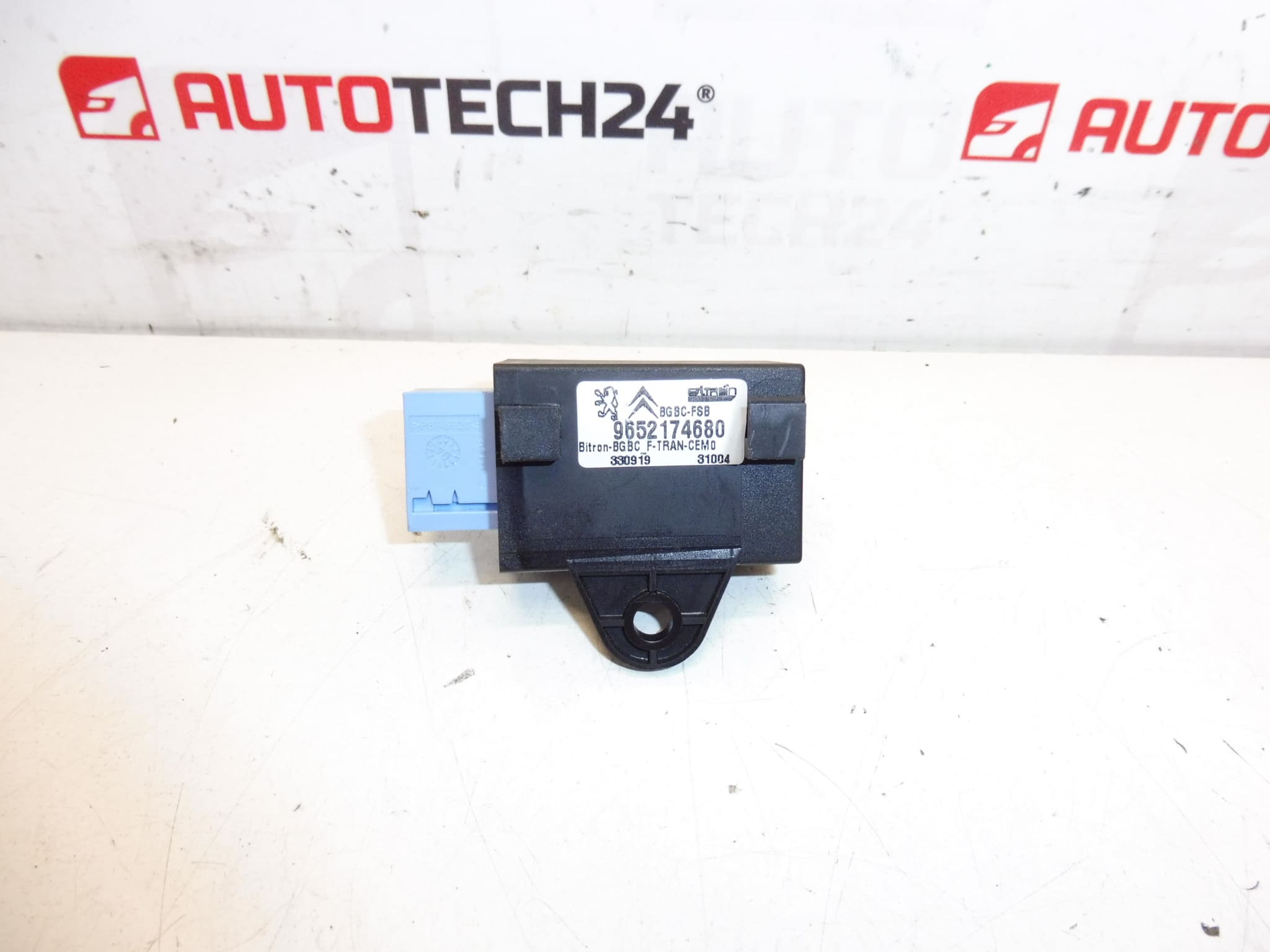 Relè passaggio di sicurezza Citroën Peugeot 9652174680 8914GH