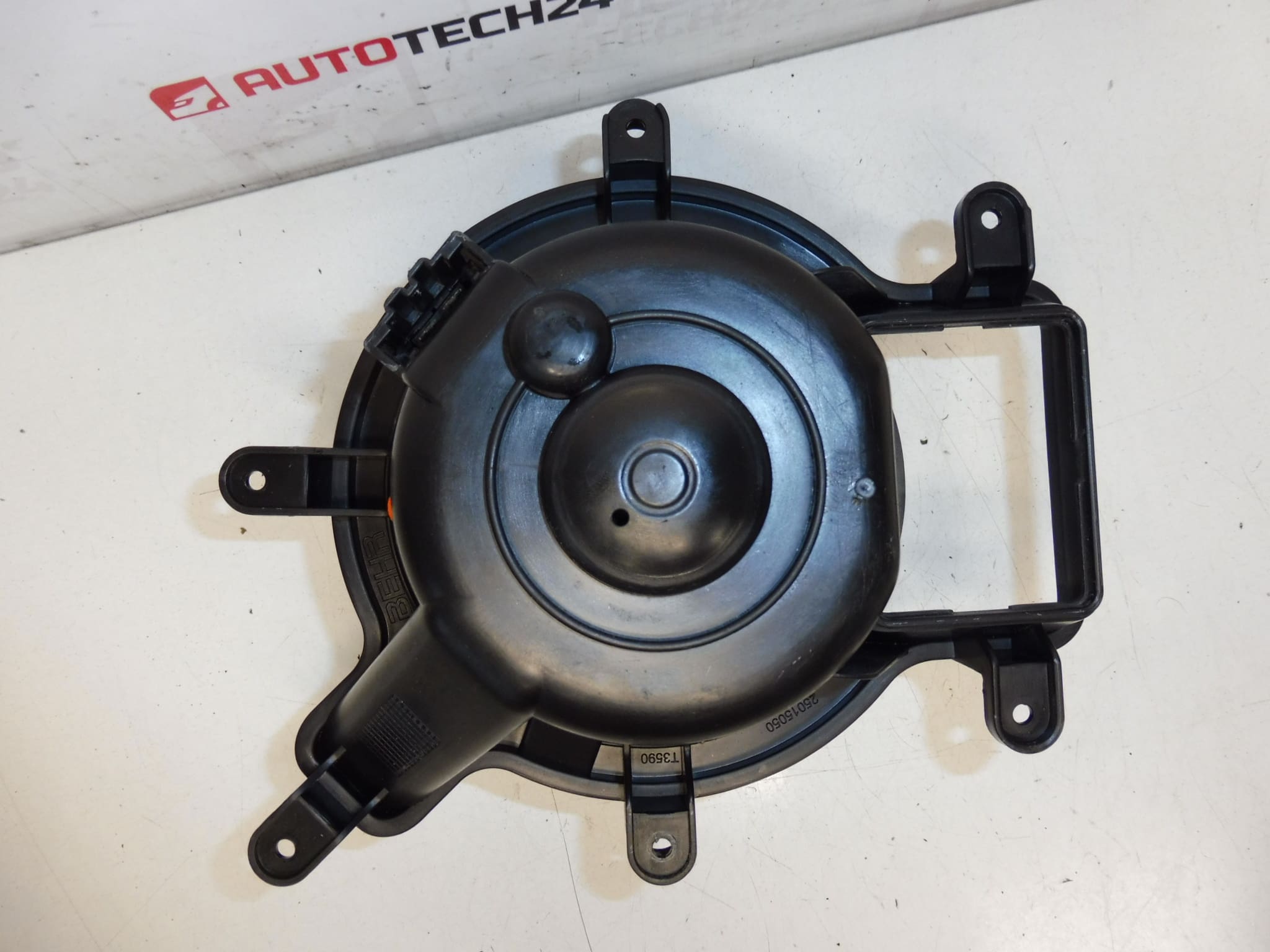 Ventola riscaldamento Peugeot 3008 5008 T3953002 1606389380 - immagine 2
