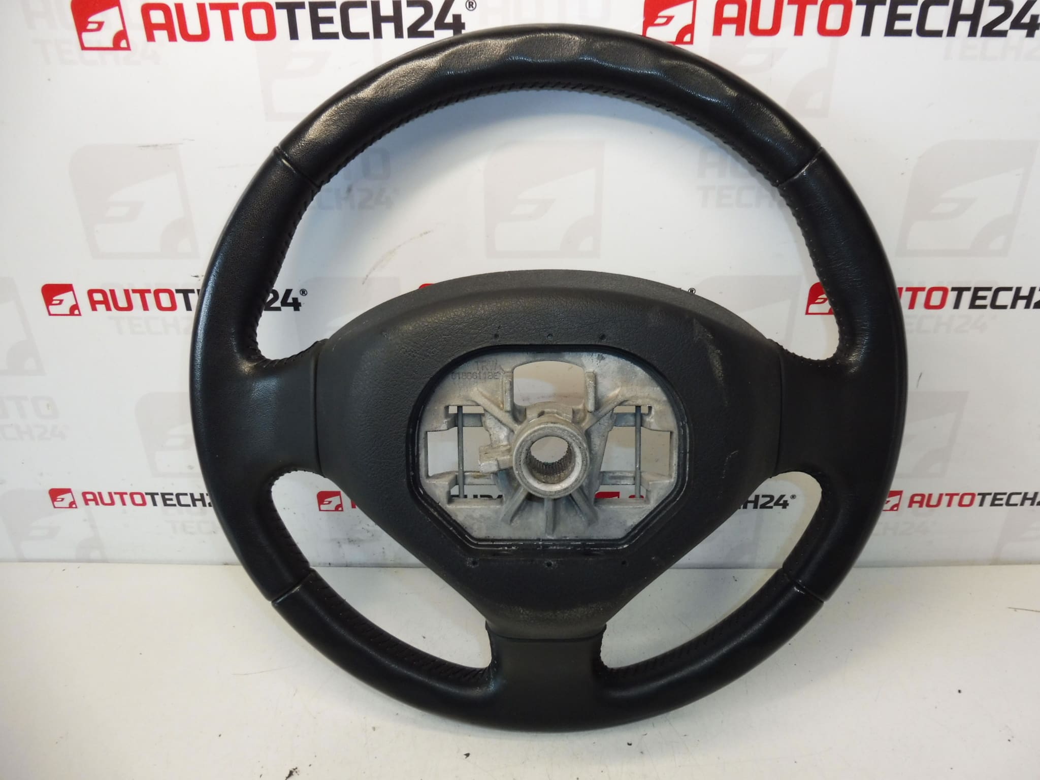 Volante Peugeot 3008 5008 96866138ZD - immagine 2