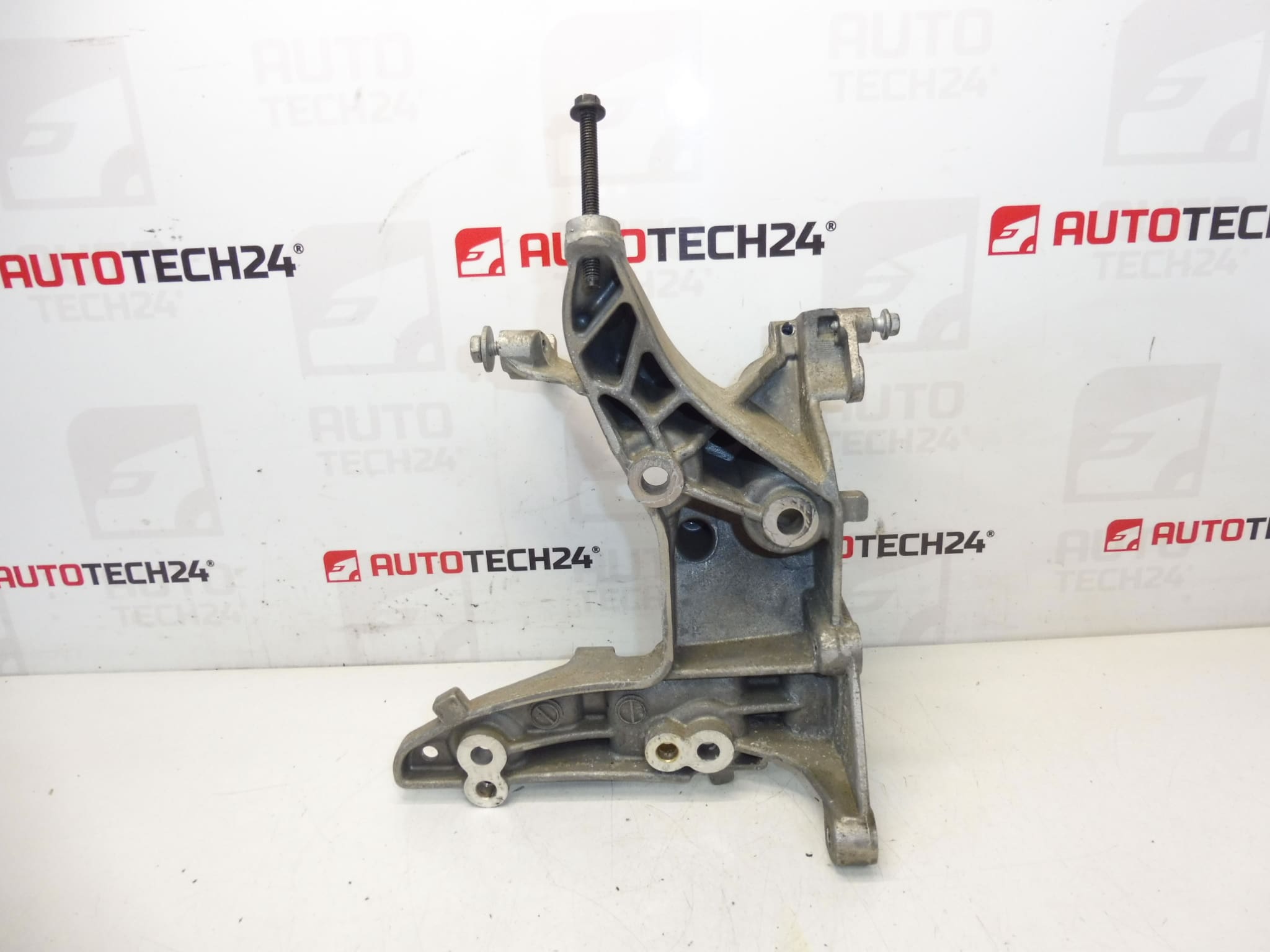 Supporto alternatore Citroën Peugeot 9684613880 5706N9 - immagine 2