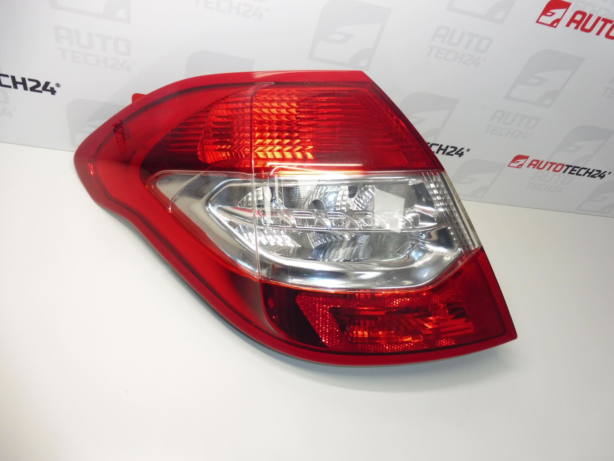 Fanale posteriore sinistro esterno Citroën C4 II 9687312180 6350KS