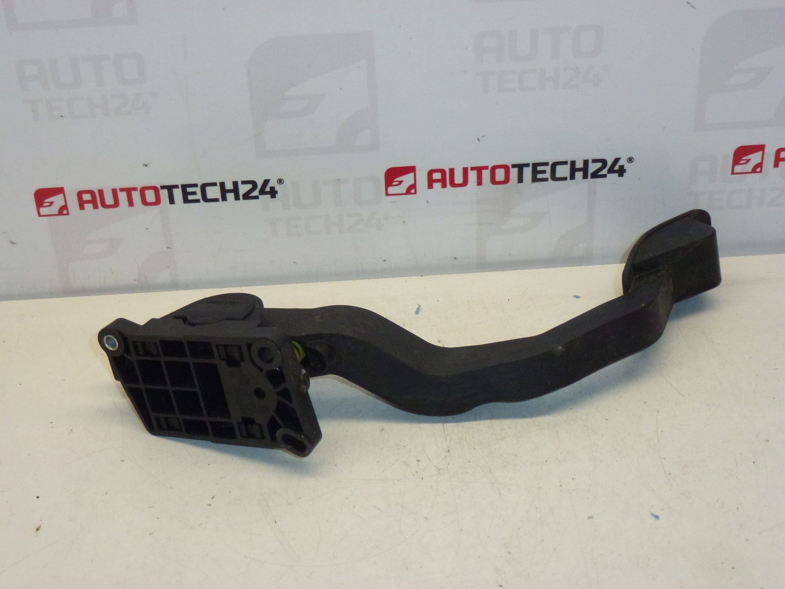 Pedale acceleratore Peugeot 206 Bosch 9645852280 0280752237 1601Q2 - immagine 2