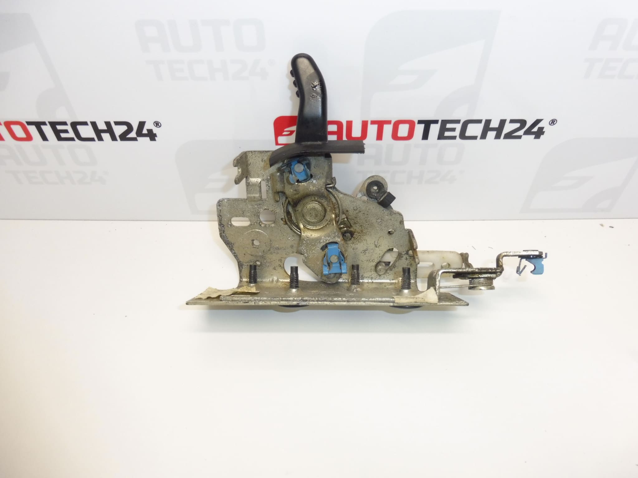 Serratura portiera inferiore destra Citroën Berlingo II 8726F4