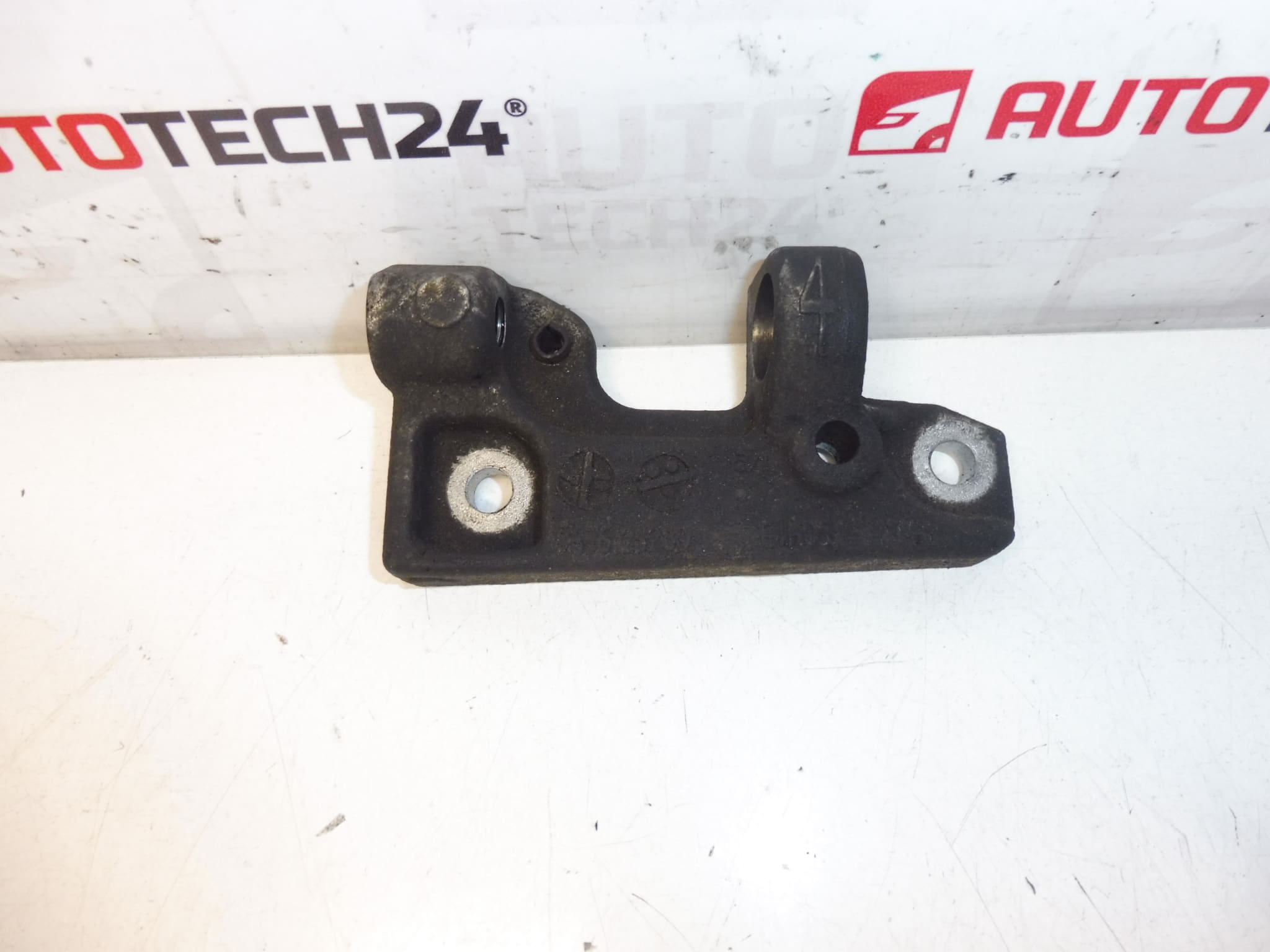 Supporto alternatore Citroën Peugeot 9656125280 5706K9