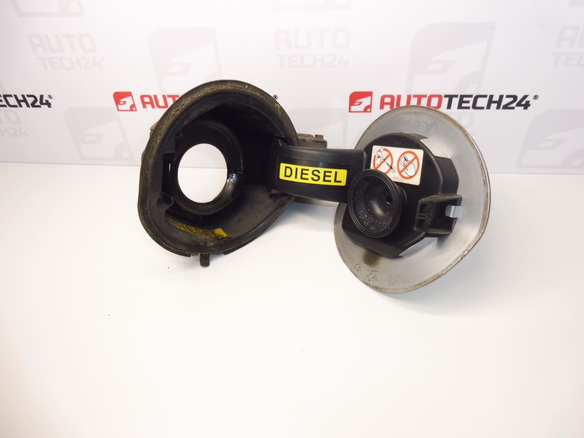 Tappo serbatoio Citroën C4 B7 EZRC 9687310880 1517J1 1518F9