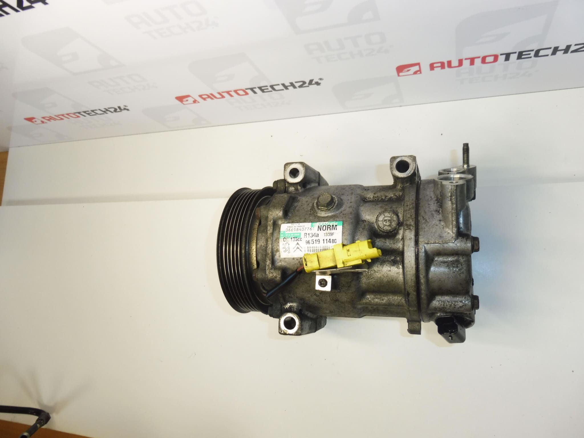 Air conditioning compressor Sanden SD7C16 1309f 9651911480 - immagine 2