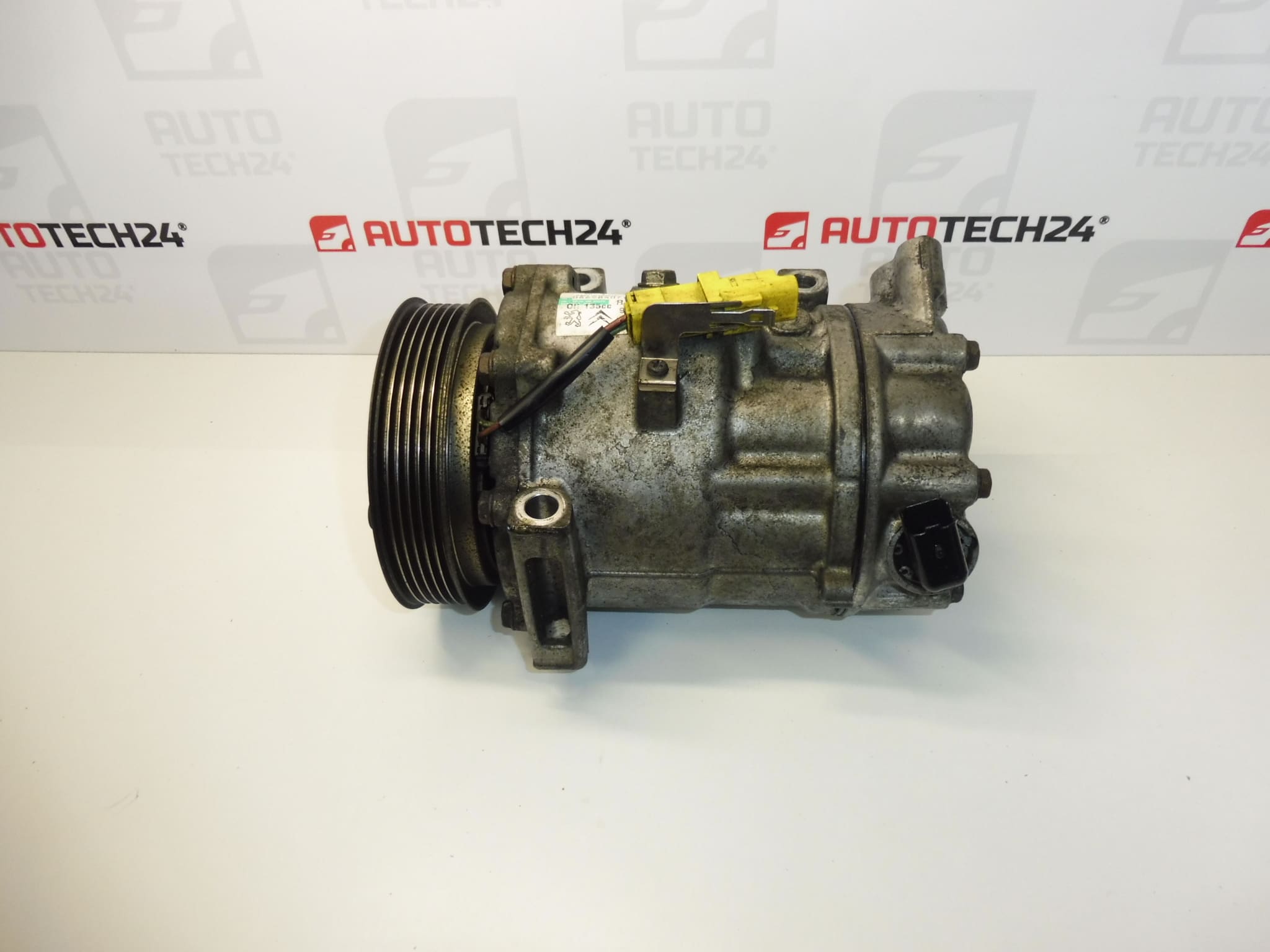 Air conditioning compressor Sanden SD7C16 1309f 9651911480