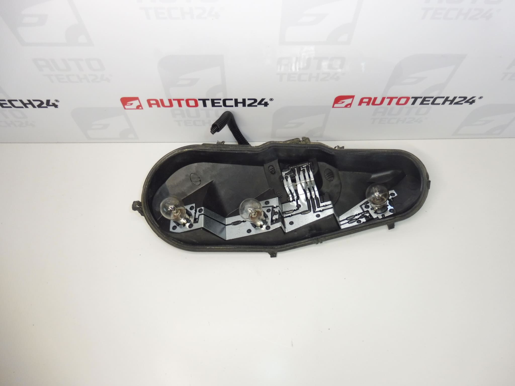 Bulb holder for right rear light Citroën C1 Peugeot 107 1607990780