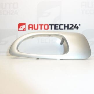 Interior handle cover for the right rear door of Peugeot 307 9634769077 9119Y2