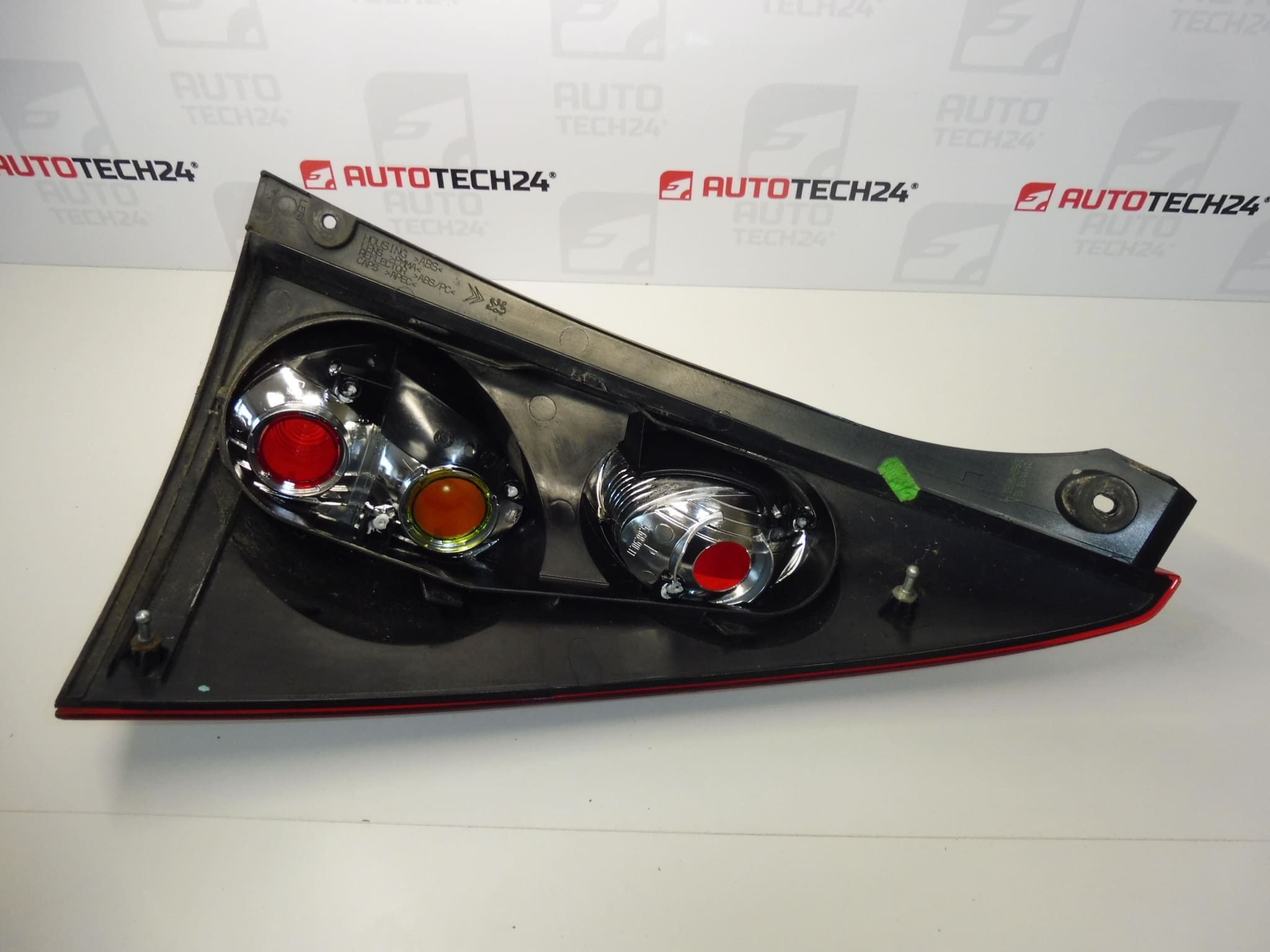 Fanalino Posteriore Sinistro Peugeot 107 2013 81560-0H090 1607990580 - immagine 2